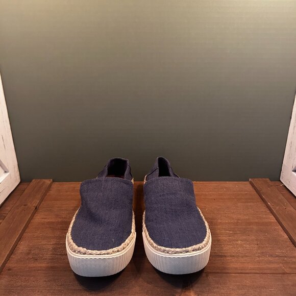 NWOT Toms Womens Canvas Classic Blue Slip On Shoe Size 8 - Picture 2 of 9